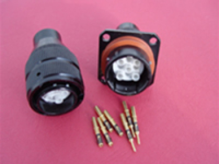 航空插頭的線(xiàn)簧插孔和普通插孔這兩個(gè)的區(qū)別是怎樣的？